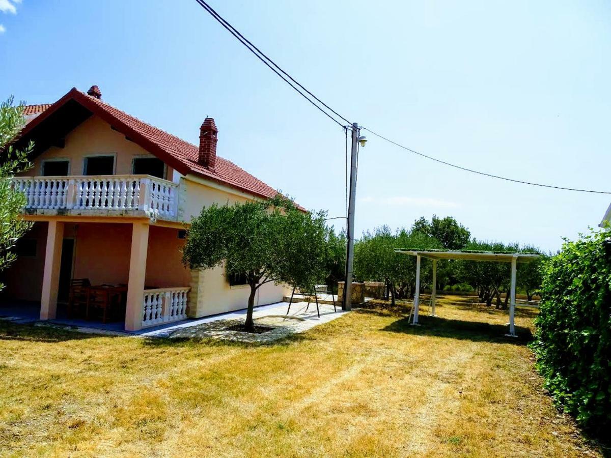 Vacation House Maslina Rupalj 外观 照片